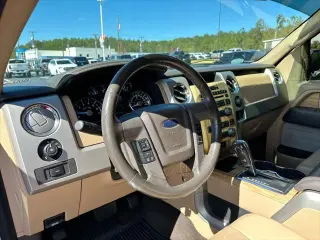 Ford F-150 2011 4x4 Lariat 4dr SuperCrew Styleside 5.5 ft. SB