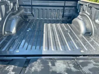 Ford F-150 2023 4x4 Lariat 4dr SuperCrew 6.5 ft. SB