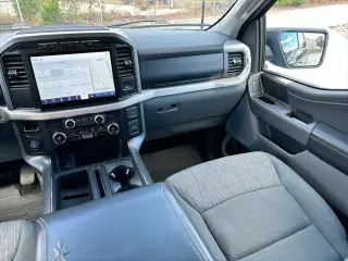 Ford F-150 2021 4x2 XLT 4 puertas SuperCrew 5.5 pies SB