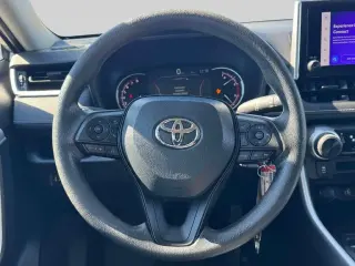Toyota RAV4 2024 AWD LE 4dr SUV