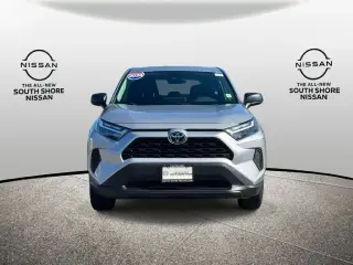 Toyota RAV4 2024 AWD LE 4dr SUV