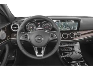 Mercedes-Benz Clase E 2017 E 300 4dr Sedán