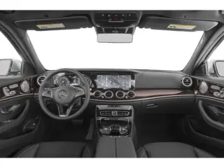 Mercedes-Benz Clase E 2017 E 300 4dr Sedán