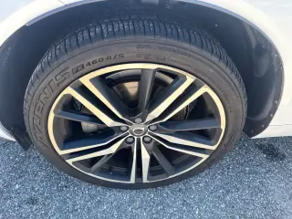 Volvo XC60 2019 AWD T6 R-Design 4dr SUV