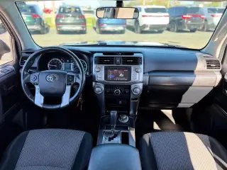 Toyota 4Runner 2016 4x4 SR5 4dr SUV