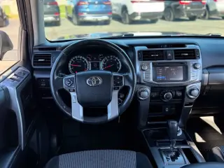Toyota 4Runner 2016 4x4 SR5 4dr SUV