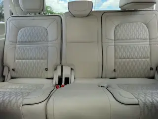 Lincoln Navigator L 2021 4x4 Black Label 4dr SUV