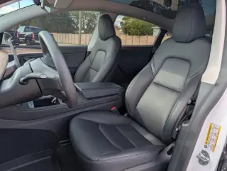 Tesla Model Y 2025 AWD Long Range 4dr Crossover