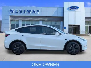 Tesla Model Y 2025 AWD Long Range 4dr Crossover