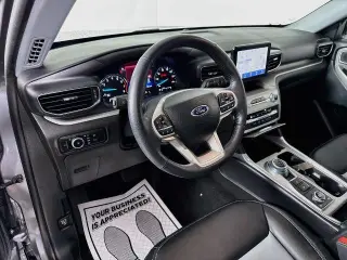 Ford Explorer 2023 AWD XLT SUV de 4 puertas