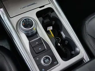 Ford Explorer 2023 AWD XLT SUV de 4 puertas