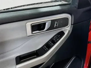 Ford Explorer 2023 AWD XLT SUV de 4 puertas