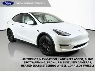 Tesla Model Y 2025 AWD Largo Alcance, 4 puertas, Crossover