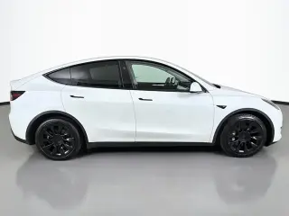 Tesla Model Y 2025 AWD Largo Alcance, 4 puertas, Crossover