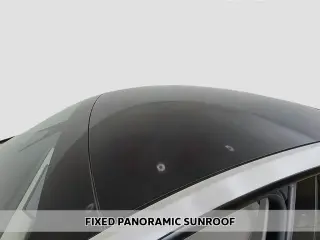Tesla Model Y 2025 AWD Largo Alcance, 4 puertas, Crossover