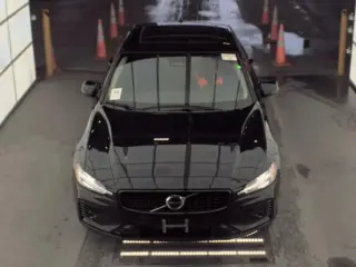 Volvo S60 Recharge 2024 eAWD T8 Plus Dark Theme 4dr Sedán