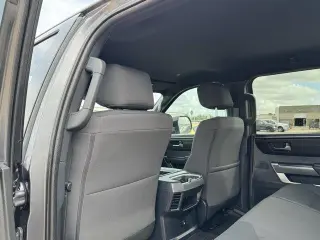 Toyota Tundra 2026 4x4 SR5 4dr Cab Pickup CrewMax