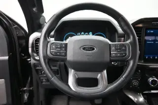 Ford F-150 2023 4x4 Lariat 4dr SuperCrew 5.5 ft. SB
