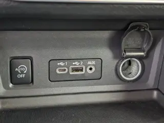Nissan Sentra 2025 SV 4dr Sedán
