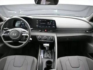 Hyundai ELANTRA 2026 SE 4dr Sedán