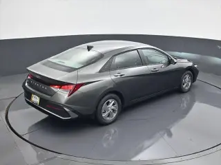 Hyundai ELANTRA 2026 SE 4dr Sedán
