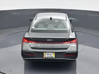 Hyundai ELANTRA 2026 SE 4dr Sedán