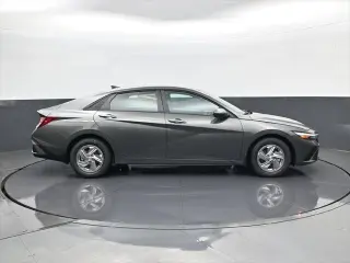 Hyundai ELANTRA 2026 SE 4dr Sedán