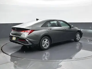 Hyundai ELANTRA 2026 SE 4dr Sedán