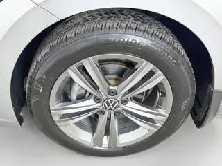 Volkswagen Jetta 2022 SE 4dr Sedán