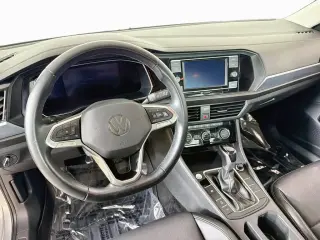 Volkswagen Jetta 2022 SE 4dr Sedán