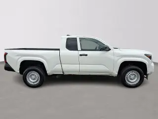Toyota Tacoma 2025 4x2 SR 2dr XtraCab 6.1 ft