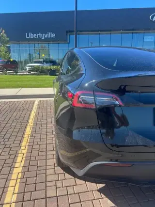 Tesla Model Y 2023 AWD Long Range 4dr Crossover