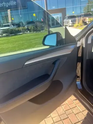 Tesla Model Y 2023 AWD Long Range 4dr Crossover