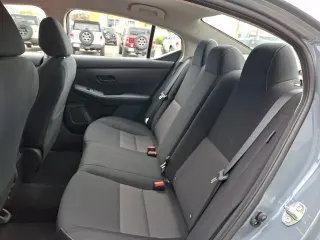 Nissan Sentra 2025 SV 4dr Sedán