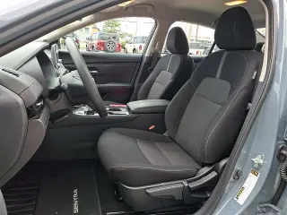 Nissan Sentra 2025 SV 4dr Sedán