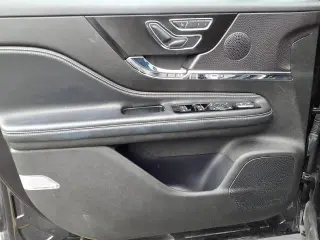 Lincoln Corsair 2024 AWD Reserve 4pt SUV