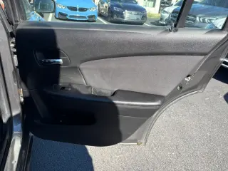 2013 Chrysler 200