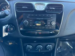 2013 Chrysler 200