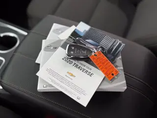 Chevrolet Traverse 2020 4x4 LT Tela 4dr SUV con 1LT