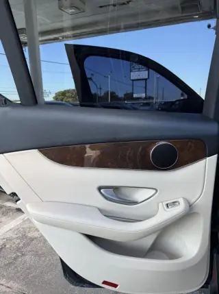 2018 MERCEDES-BENZ GLC