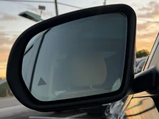 2017 MERCEDES-BENZ GLC