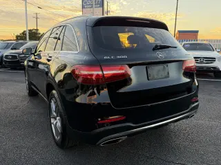 2017 MERCEDES-BENZ GLC