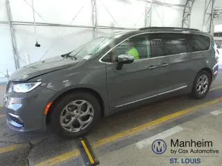 Chrysler Pacifica 2023 Limited 4dr Mini-Van