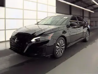 Nissan Altima 2024 2.5 SV Sedán 4 puertas