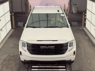 GMC Sierra 1500 2025 4x4 Elevation Estándar 4 puertas Doble Cabina 6,6 pies SB