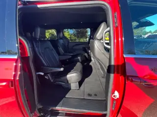 Chrysler Pacifica 2025 Select minivan de 4 puertas