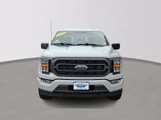 Ford F-150 2023 4x4 XLT 4dr SuperCrew con motor de 5.5 ft. SB