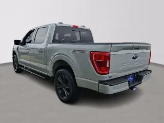 Ford F-150 2023 4x4 XLT 4dr SuperCrew con motor de 5.5 ft. SB
