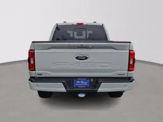 Ford F-150 2023 4x4 XLT 4dr SuperCrew con motor de 5.5 ft. SB