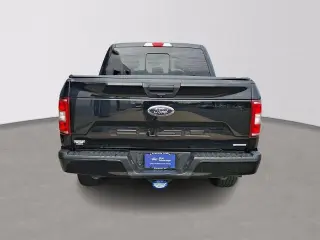 Ford F-150 2019 4x4 XLT 4dr SuperCrew con plataforma de 5.5 pies de largo.